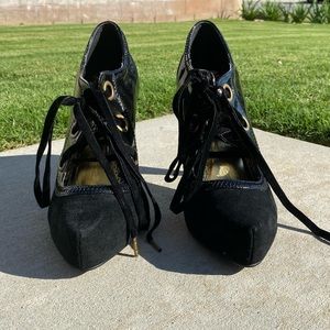 Sexy Naughty Monkey heels women size 8.